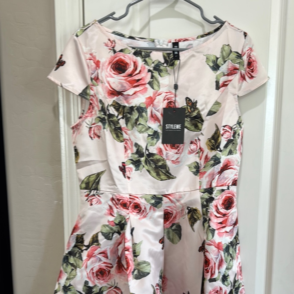STYLEWE Pink and Green dress with Floral Pattern NWT / C30 - Picture 5 of 5